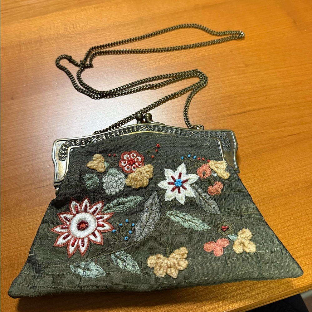 Embroidered Silk Vintage  Floral Chain Bag - Green